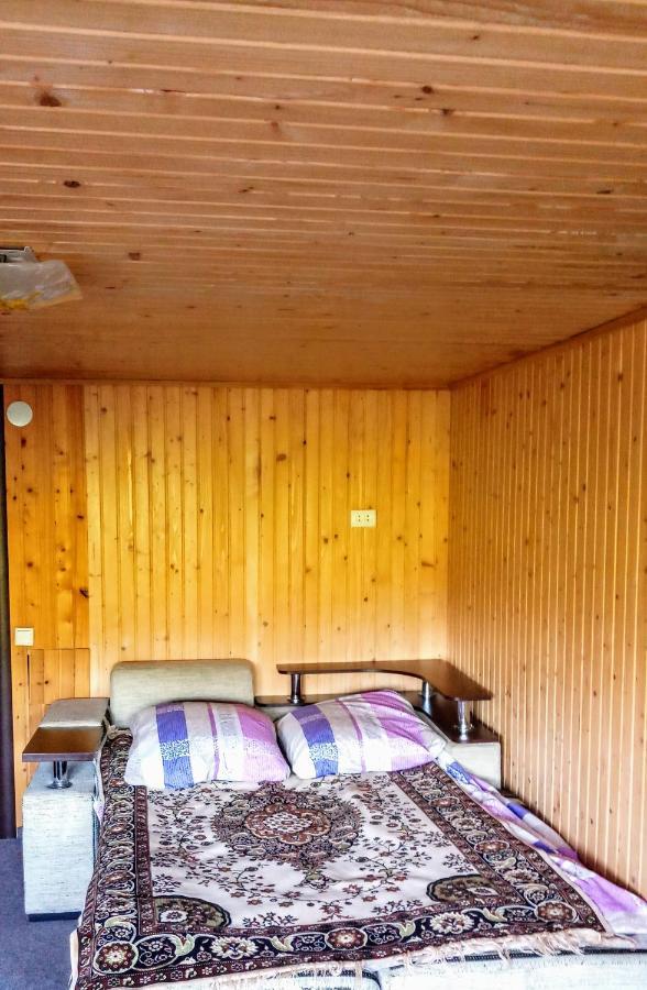 Гостьовий Дім "У Ані" Jablunyzja Exterior foto