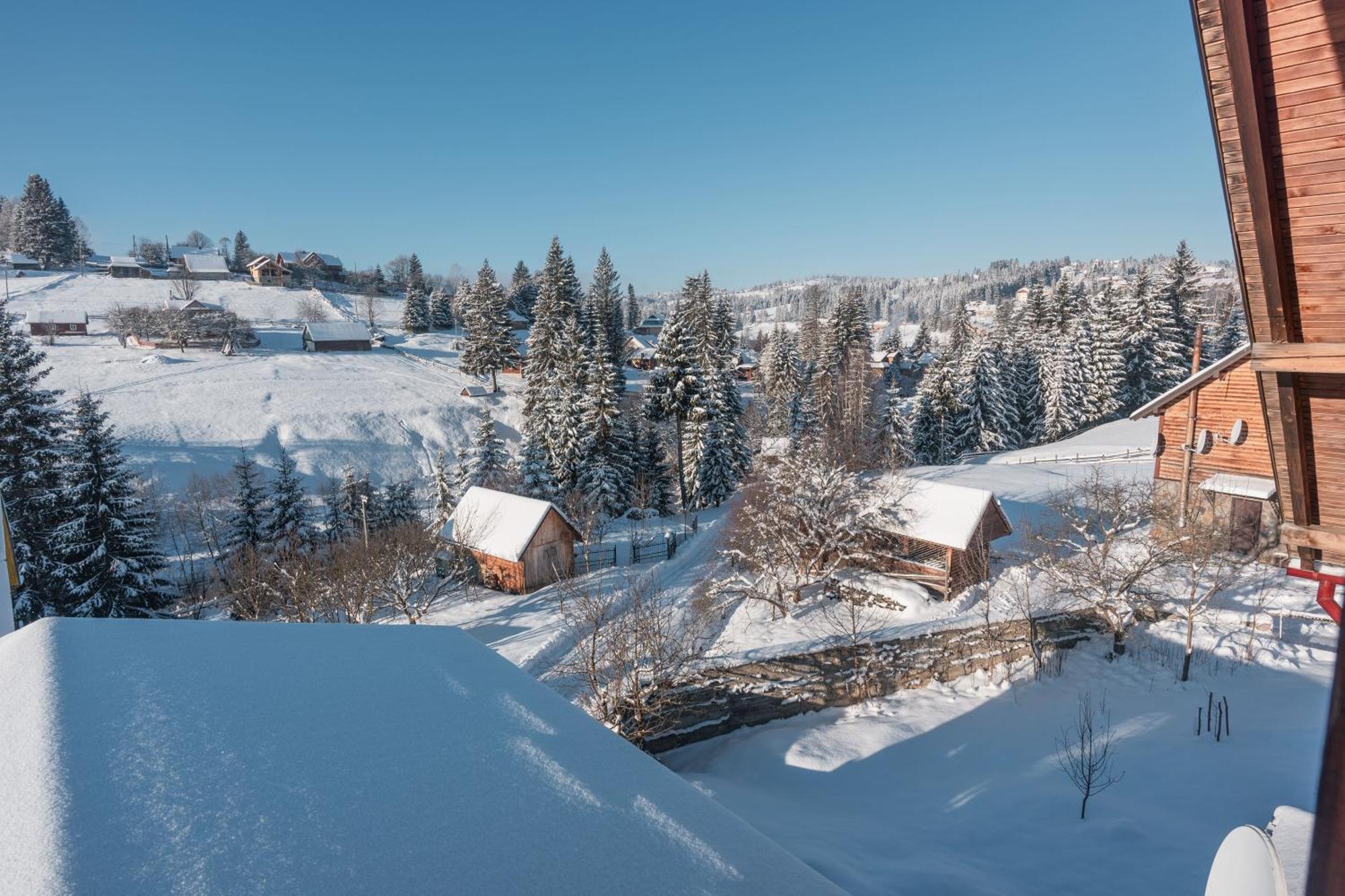 Гостьовий Дім "У Ані" Jablunyzja Exterior foto