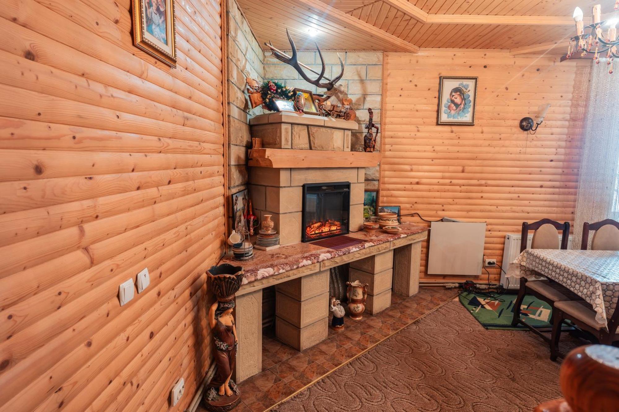 Гостьовий Дім "У Ані" Jablunyzja Exterior foto
